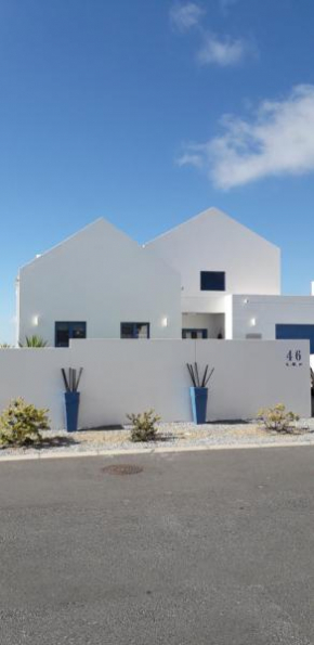 Blue Lagoon Beach Home. Langebaan